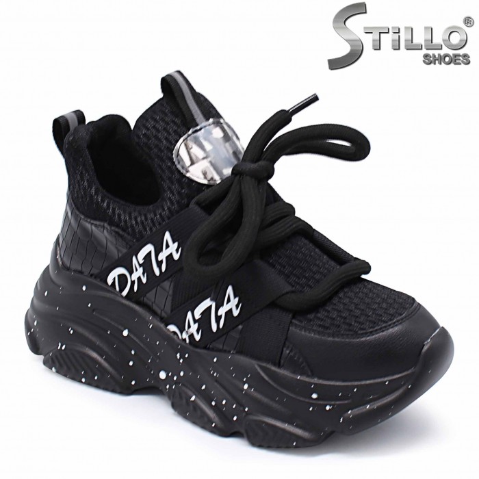 Pantofi sport pentru femei cu inscripții pe o platformă – 38722