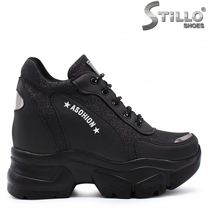 Sneakers înalți cu brocart pe o platformă ascunsă– 39612