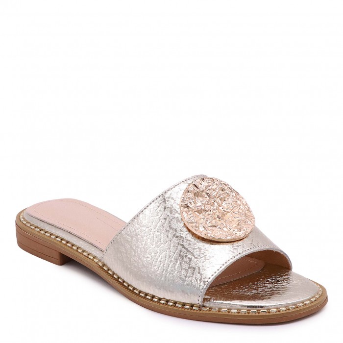Papuci aurii din piele naturală cu cataramă – 50397 Papuci aurii din piele naturală cu cataramă – 50397