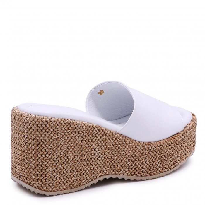Papuci albi din piele naturală cu platformă ușoară – 50400