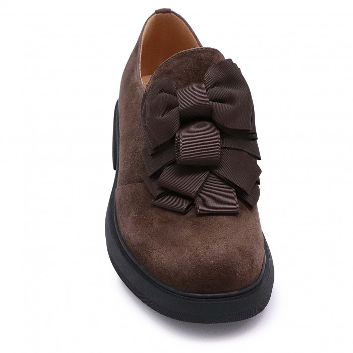 Pantofi maro cu papion din piele întoarsă naturală- 50772 Pantofi maro cu papion din piele întoarsă naturală- 50772