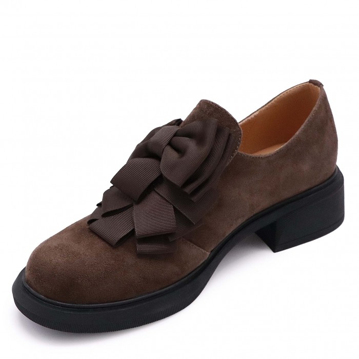 Pantofi maro cu papion din piele întoarsă naturală- 50772 Pantofi maro cu papion din piele întoarsă naturală- 50772