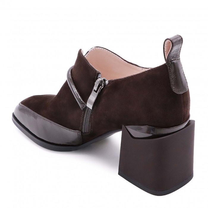Pantofi de toamnă maro închis, din piele întoarsă naturală și piele lăcuită– 51089