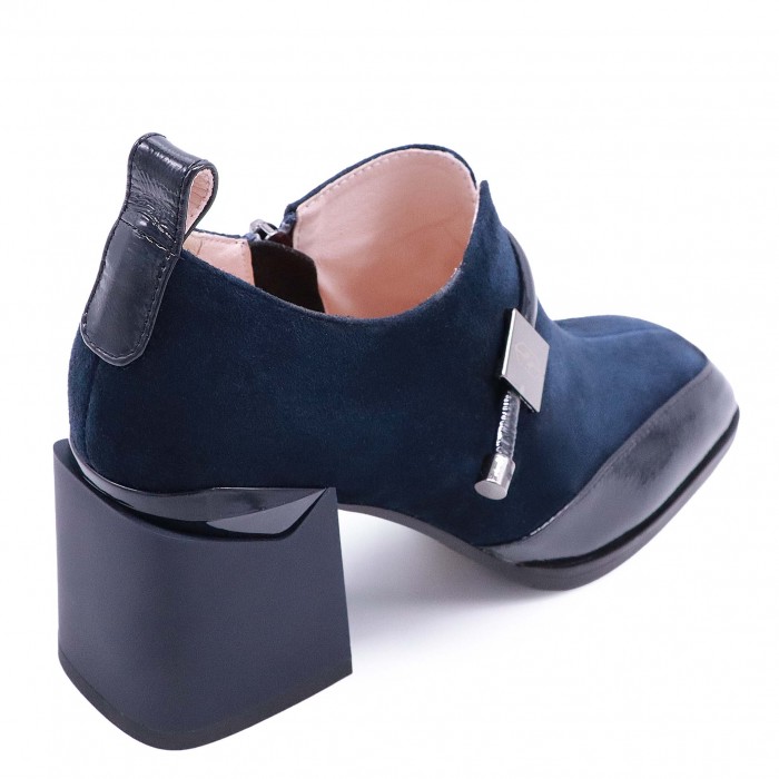 Pantofi bleumarin intens din piele întoarsă naturală și piele lăcuită – 51090 Pantofi bleumarin intens din piele întoarsă naturală și piele lăcuită – 51090