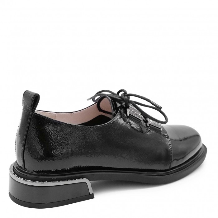 Pantofi de damă din piele naturală lăcuită cu șireturi– 51093